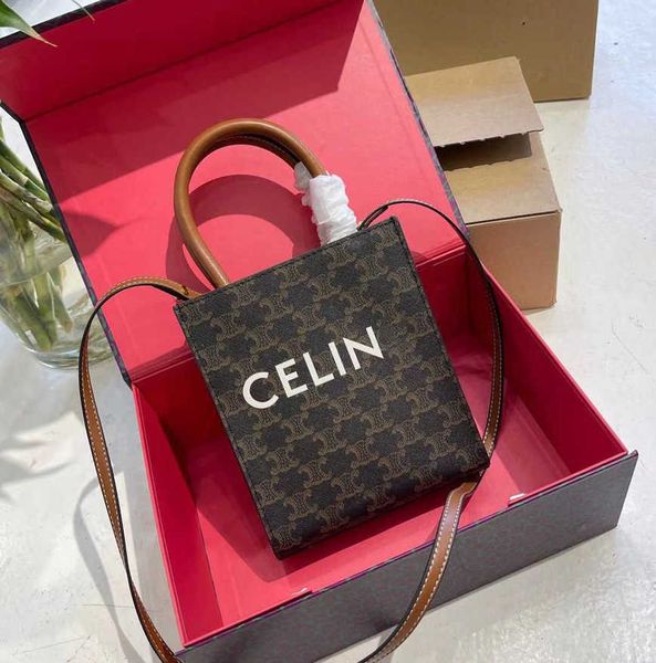 designer triumphal arch mini vertical tote celins lisa same embroidery bag crossbody one shoulder lss lss lss
designer triumphal arch mini vertical tote celins lisa same embroidery bag crossbody one shoulder lss lss lss