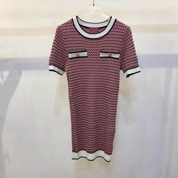 2023 designer knitted dress early spring trendy full body wavy pattern against color crewneck knitted retraction waist slimming skirt, Black;gray
2023 designer knitted dress early spring trendy full body wavy pattern against color crewneck knitted retraction waist slimming skirt, Black;gray