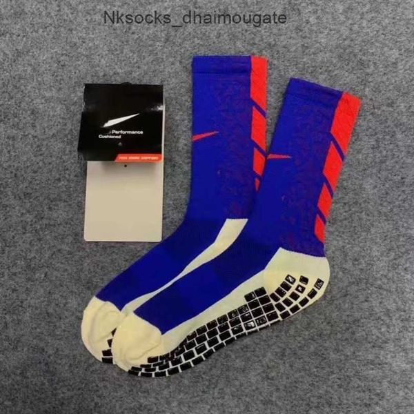 fashion men's luxury socks women's hook brand fish scale antiskid stockings designers men women sports football stocking marathon, Black
fashion men's luxury socks women's hook brand fish scale antiskid stockings designers men women sports football stocking marathon, Black