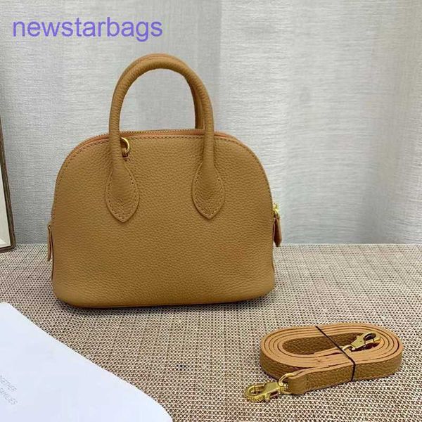 h designer bags for women 2023 new h19cm shell wrap cowhide togo soft leather mini bowling portable women's b have logo 7i3q
h designer bags for women 2023 new h19cm shell wrap cowhide togo soft leather mini bowling portable women's b have logo 7i3q