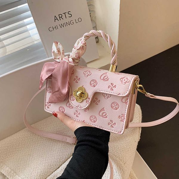 luxury handbag new female sweet messenger embossed pink shoulder silk scarf portable small square baghigh
luxury handbag new female sweet messenger embossed pink shoulder silk scarf portable small square baghigh