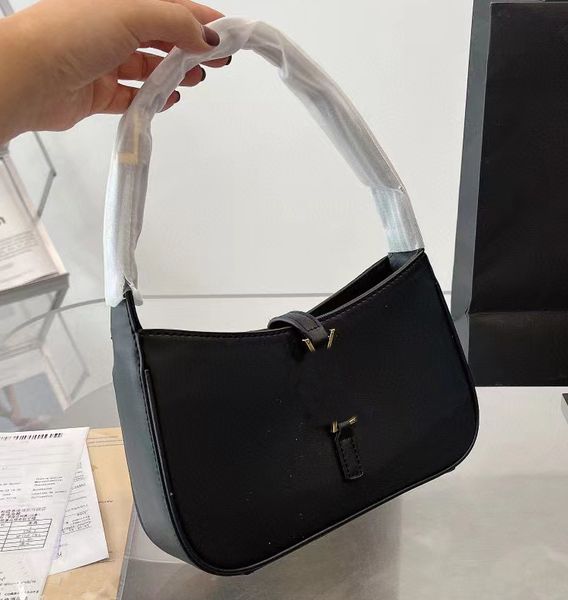 shoulder bags luxurys designers handbags y quality fashion womens totes clutch crossbody purse ladies wallet purses underarm bag leather han
shoulder bags luxurys designers handbags y quality fashion womens totes clutch crossbody purse ladies wallet purses underarm bag leather han