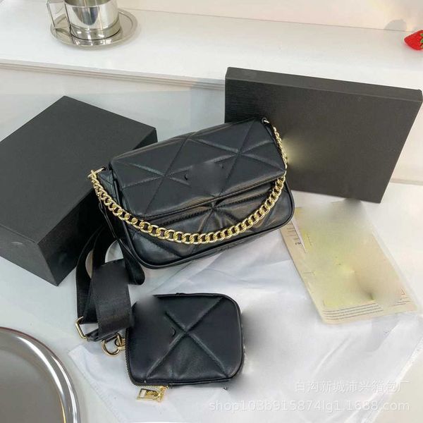 new fashion bag wholesale market women's new versatile wide belt three in one crossbody leather single shoulder fashionablehigh
new fashion bag wholesale market women's new versatile wide belt three in one crossbody leather single shoulder fashionablehigh