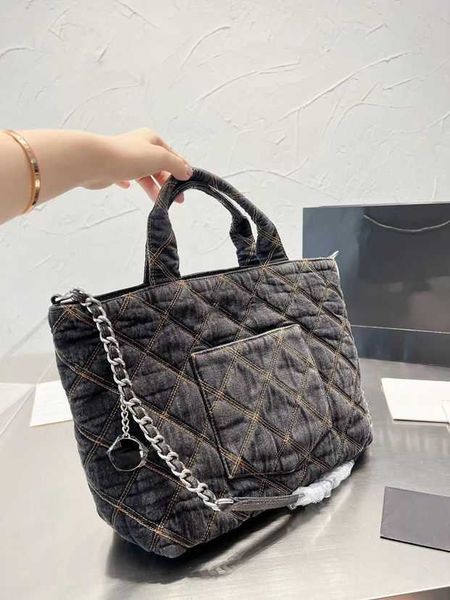 brand shoulder bags for 2023 small large capacity denim one shoulder handheld crossbody diamond chain underarm shopping bag new quality hand
brand shoulder bags for 2023 small large capacity denim one shoulder handheld crossbody diamond chain underarm shopping bag new quality hand