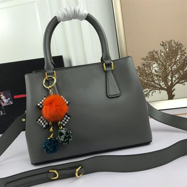luxury ladies shoulder bags wallet fashion imported lambskin embroidered leather material messenger bag lady handbag 2871
luxury ladies shoulder bags wallet fashion imported lambskin embroidered leather material messenger bag lady handbag 2871