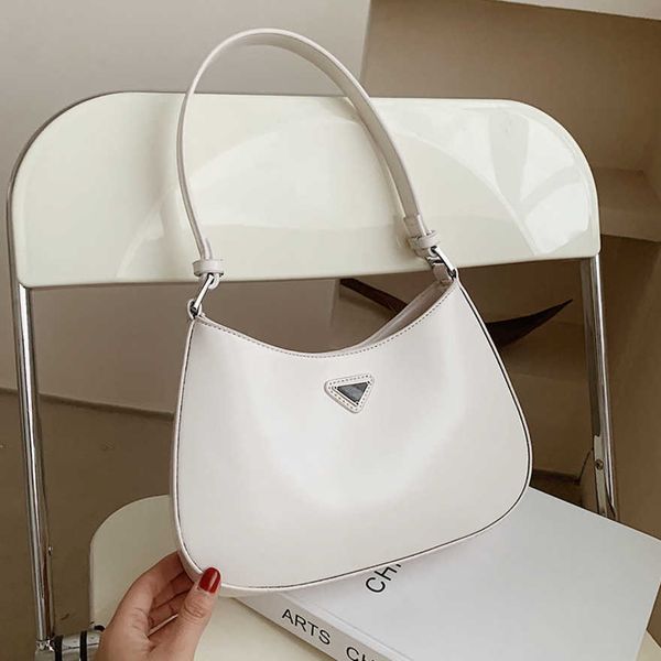 luxury fashion bag versatile foreign style one hand underarm tide net red spring summerhigh
luxury fashion bag versatile foreign style one hand underarm tide net red spring summerhigh