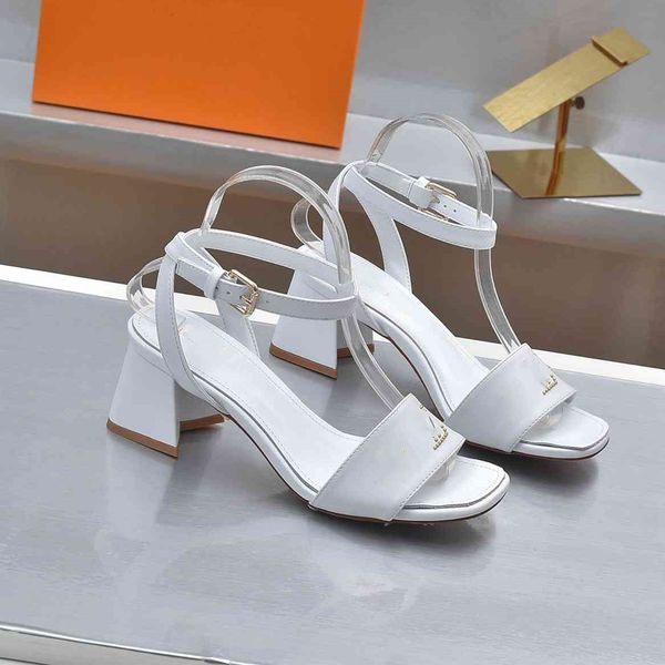2023 heels sandals luxurys designers fashion louiseity heel women shoes viutonity dress shoe summer ladies slipers l2, Black
2023 heels sandals luxurys designers fashion louiseity heel women shoes viutonity dress shoe summer ladies slipers l2, Black