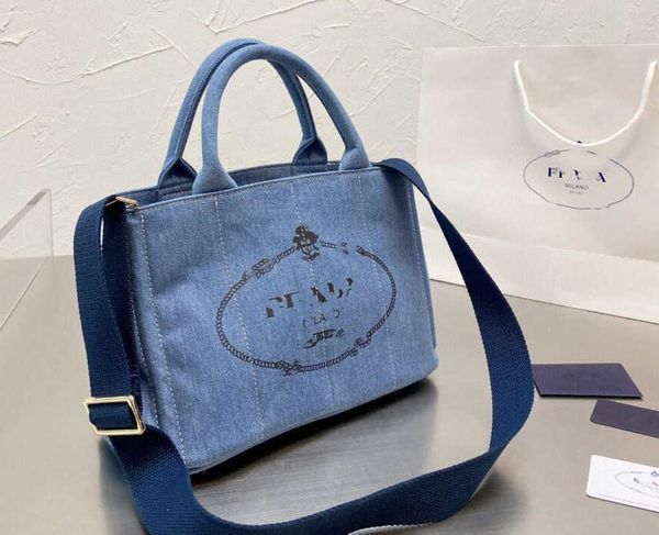 2023 classics women handbags woody tote shopping bag handbag high nylon hobo fashion linen large beach bags luxury designer travel crossbody
2023 classics women handbags woody tote shopping bag handbag high nylon hobo fashion linen large beach bags luxury designer travel crossbody