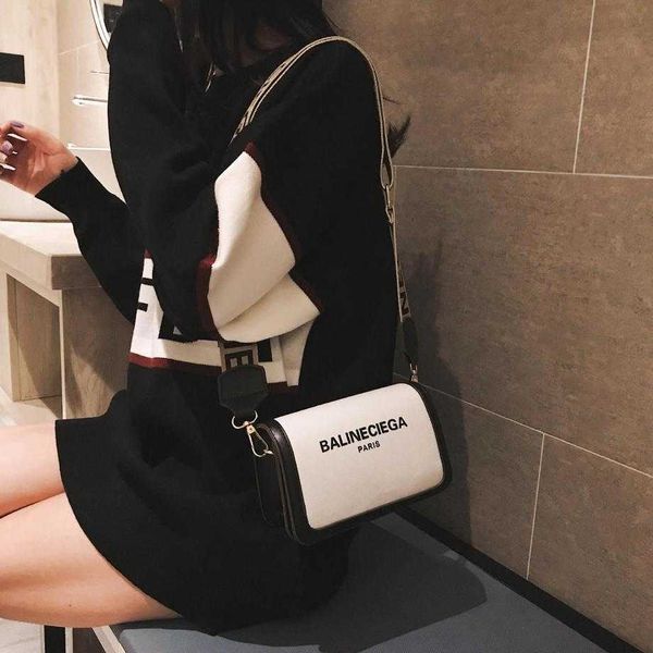 luxury handbag small new small square versatile broadband single shoulder messenger baghigh
luxury handbag small new small square versatile broadband single shoulder messenger baghigh