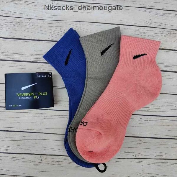 men's classic fashion socks women's hook brand stockings designers men women couple's colorful cotton stocking medium long tu, Black
men's classic fashion socks women's hook brand stockings designers men women couple's colorful cotton stocking medium long tu, Black