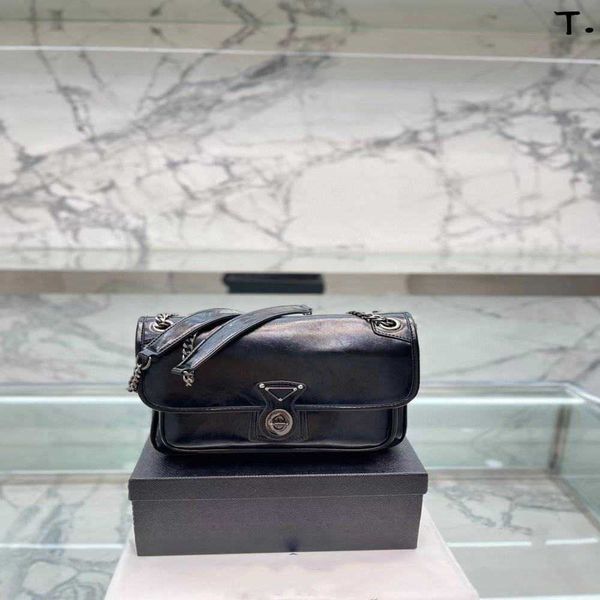 70% 2023 luxury style vagrant niche chain texture messenger flip cover postman new women's baghigh quality
70% 2023 luxury style vagrant niche chain texture messenger flip cover postman new women's baghigh quality
