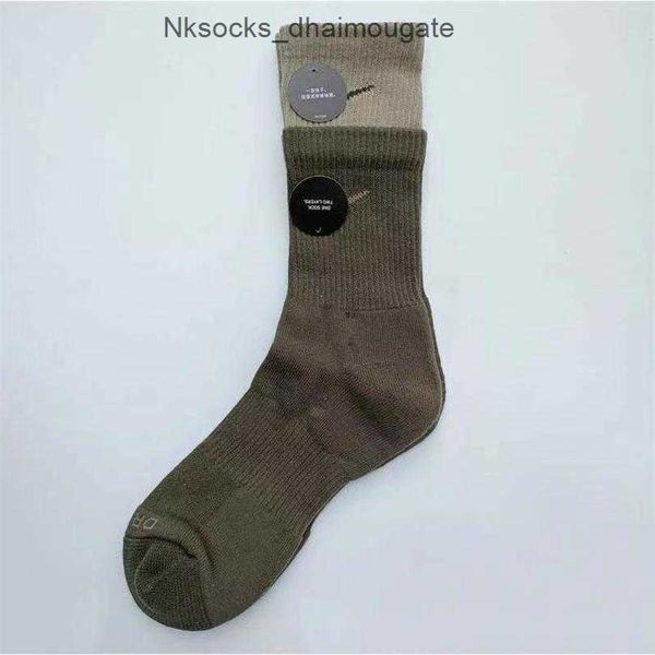 luxury fashion men's socks women's hook brand stockings designers fake two pairs splicing high tube women men sports yoga breathab, Black
luxury fashion men's socks women's hook brand stockings designers fake two pairs splicing high tube women men sports yoga breathab, Black