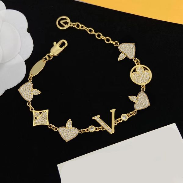 17 style bracelet women bangle wristband cuff flowers chain designer letter jewelry crystal 18k gold plated stainless steel wedding lovers, Golden;silver
17 style bracelet women bangle wristband cuff flowers chain designer letter jewelry crystal 18k gold plated stainless steel wedding lovers, Golden;silver