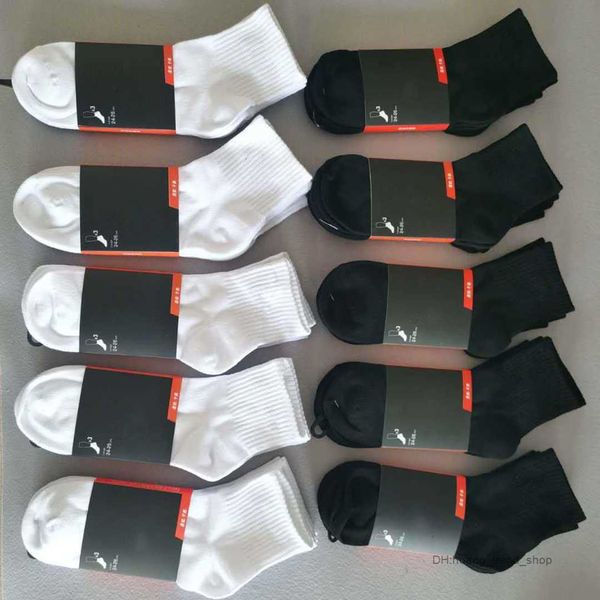 men socks women cotton classic ankle letter breathable black and white mixing football basketball sports sock8
men socks women cotton classic ankle letter breathable black and white mixing football basketball sports sock8