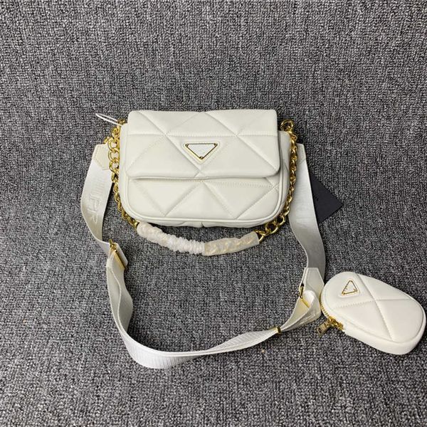 2023 new luxury fashion bag new three in one messenger women's chain portable underarm vagrant postman shoulder baghigh 
2023 new luxury fashion bag new three in one messenger women's chain portable underarm vagrant postman shoulder baghigh