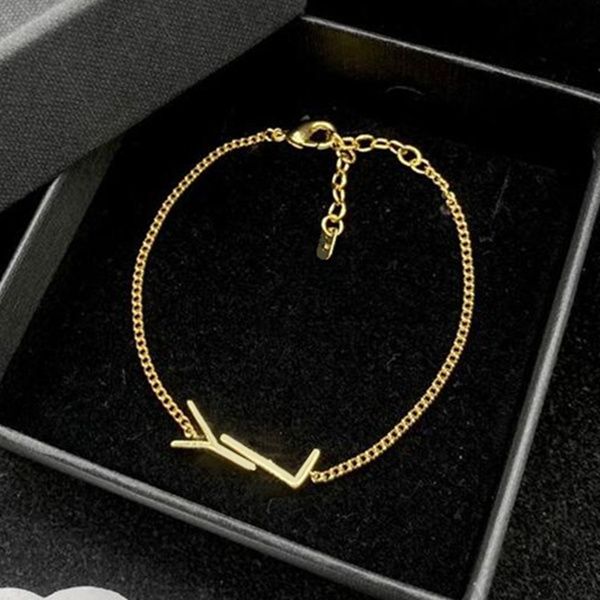 luxury designer jewelry pendant necklaces wedding party bracelets jewellery chain brand simple letter women ornaments gold necklace, Silver
luxury designer jewelry pendant necklaces wedding party bracelets jewellery chain brand simple letter women ornaments gold necklace, Silver