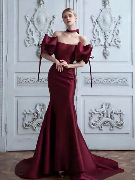 gorgeous evening dresses burgundy mermaid russia girls satin off shoulder bow backless formal banquet party prom gowns, Black;red
gorgeous evening dresses burgundy mermaid russia girls satin off shoulder bow backless formal banquet party prom gowns, Black;red