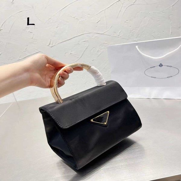 new fashion bag wholesale market ancient waterproof nylon canvas oxford cloth metal ring handle portable flip small square tide ins femalehi
new fashion bag wholesale market ancient waterproof nylon canvas oxford cloth metal ring handle portable flip small square tide ins femalehi