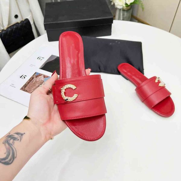designer beach shoes women flat sandals womens slide channel white black red yellow beach slippers x6a
designer beach shoes women flat sandals womens slide channel white black red yellow beach slippers x6a