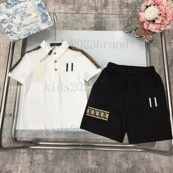 2023ss brand deisgner boys polo t shirts sets summer cotton lapel t-shrits with black cargo shorts sets high end children sports sets new ki, White
2023ss brand deisgner boys polo t shirts sets summer cotton lapel t-shrits with black cargo shorts sets high end children sports sets new ki, White