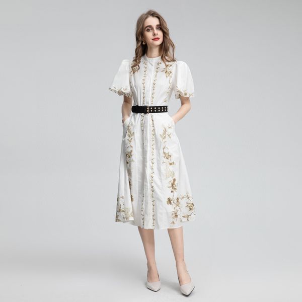 2023 early spring new stand collar waist closing cotton floral pattern dress, Black;gray
2023 early spring new stand collar waist closing cotton floral pattern dress, Black;gray