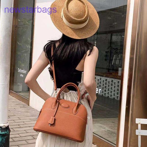 h designer bags for women leather women's bag 2023 new cowhide shell temperament goddess hand bowling hand have logo
h designer bags for women leather women's bag 2023 new cowhide shell temperament goddess hand bowling hand have logo