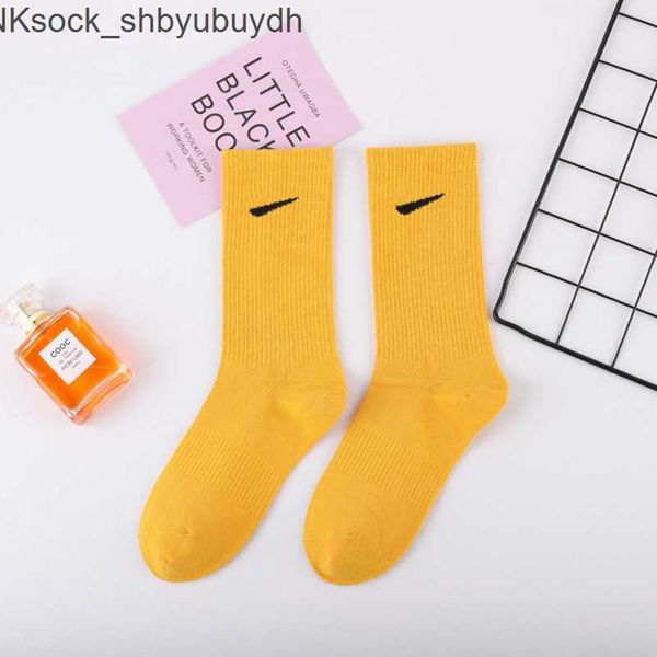 luxury men's fashion socks women's hook brand stockings designers candy colorful medium long women men couple's stocking brea, Black
luxury men's fashion socks women's hook brand stockings designers candy colorful medium long women men couple's stocking brea, Black