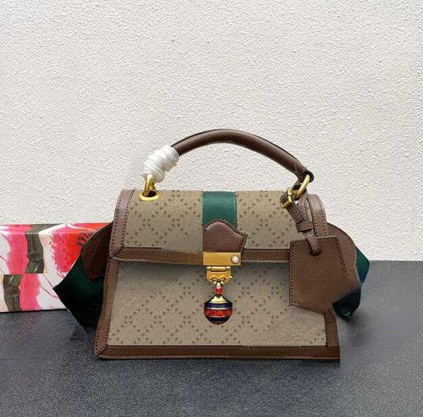 designer shoulder bags the tote bag weekend shoulder purse camera crossbody bags for women wallet leather purse letters femme wallets
designer shoulder bags the tote bag weekend shoulder purse camera crossbody bags for women wallet leather purse letters femme wallets