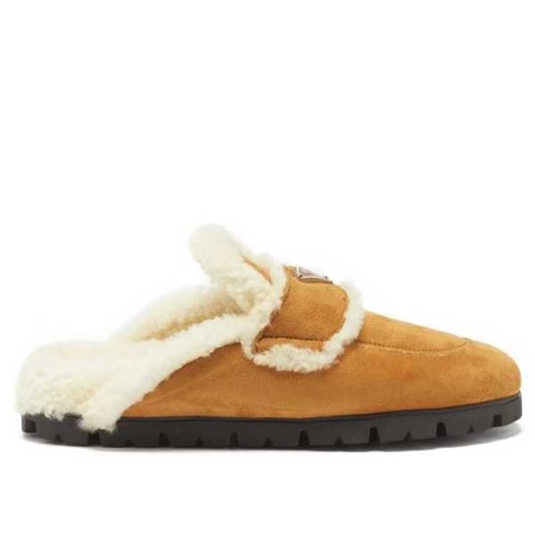 winter warm slipper luxury designer flat shoes woman triangle -plaque shearling backless loafer lug rubber sole with box 35-42qsao, Black
winter warm slipper luxury designer flat shoes woman triangle -plaque shearling backless loafer lug rubber sole with box 35-42qsao, Black