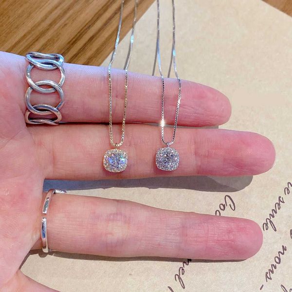 small square diamond flash diamond necklace women's minority design light luxury temperament simple clavicle chain advanced feeling net, Silver
small square diamond flash diamond necklace women's minority design light luxury temperament simple clavicle chain advanced feeling net, Silver