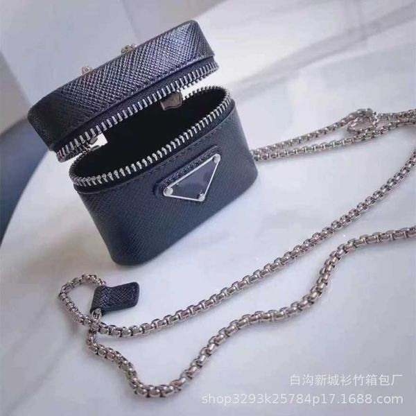 luxury fashion bag headset new chain mouth red envelope women's one shoulder messenger mini headset trend zero wallethigh
luxury fashion bag headset new chain mouth red envelope women's one shoulder messenger mini headset trend zero wallethigh