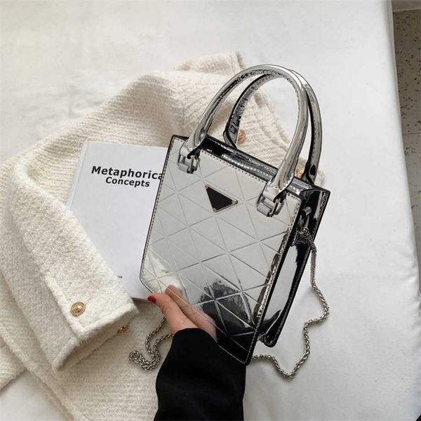 luxury handbag versatile foreign style mirror small women's new messenger leather bright face rhombic lattice one shoulder totehigh
luxury handbag versatile foreign style mirror small women's new messenger leather bright face rhombic lattice one shoulder totehigh