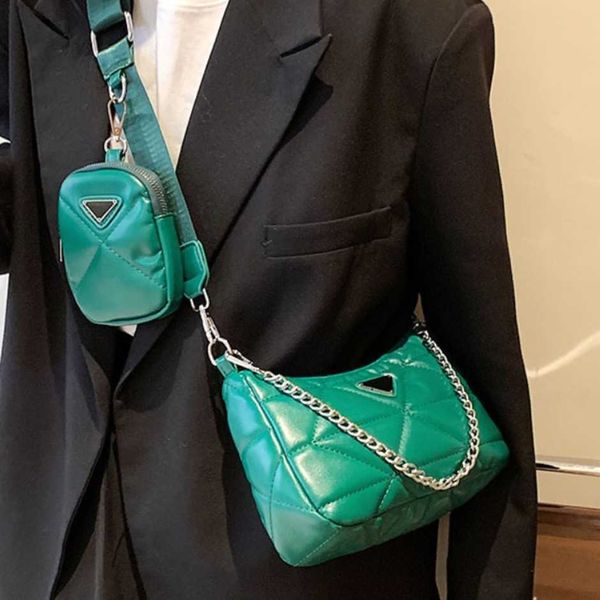 luxury fashion bag rhombic texture chain one armpit spring and summer commuting simple messenger smallhigh
luxury fashion bag rhombic texture chain one armpit spring and summer commuting simple messenger smallhigh