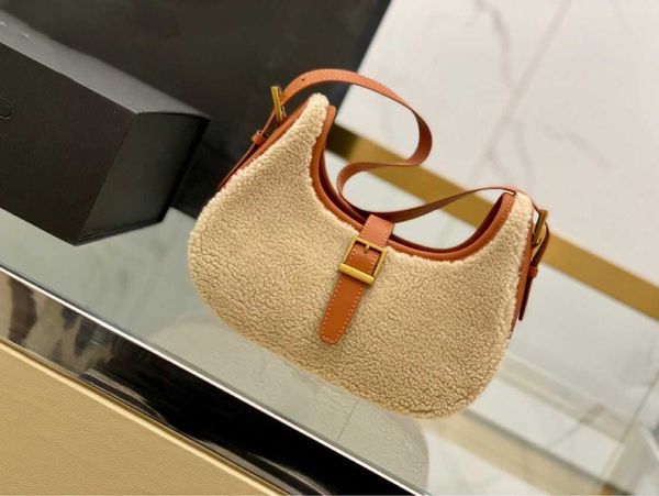 2023 new crossbody bags for female plush plush saddle autumn winter leisure single-shoulder hand underarm women's bag shoulder handbag
2023 new crossbody bags for female plush plush saddle autumn winter leisure single-shoulder hand underarm women's bag shoulder handbag