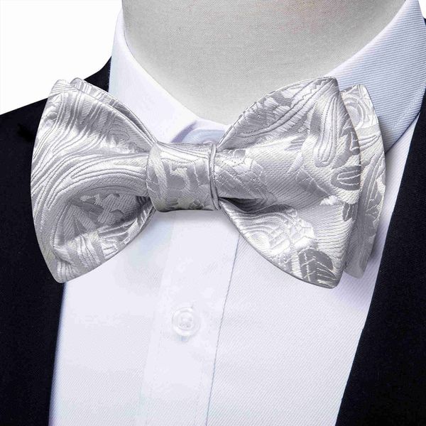 neck ties 2022 classical men's bowknot self bow ties fashion wedding business paisley floral gourdknot tie set hanky cufflink dibangu, Blue;purple
neck ties 2022 classical men's bowknot self bow ties fashion wedding business paisley floral gourdknot tie set hanky cufflink dibangu, Blue;purple