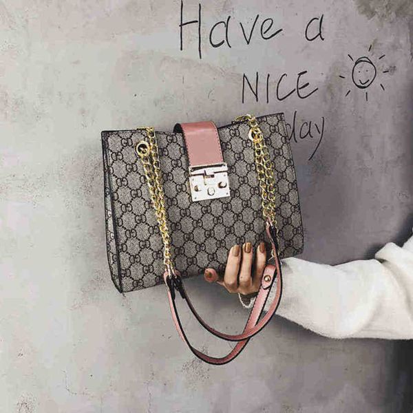 80% 2023 luxury female simple versatile lock chain atmosphere one baggvhfwomen'shigh quality
80% 2023 luxury female simple versatile lock chain atmosphere one baggvhfwomen'shigh quality