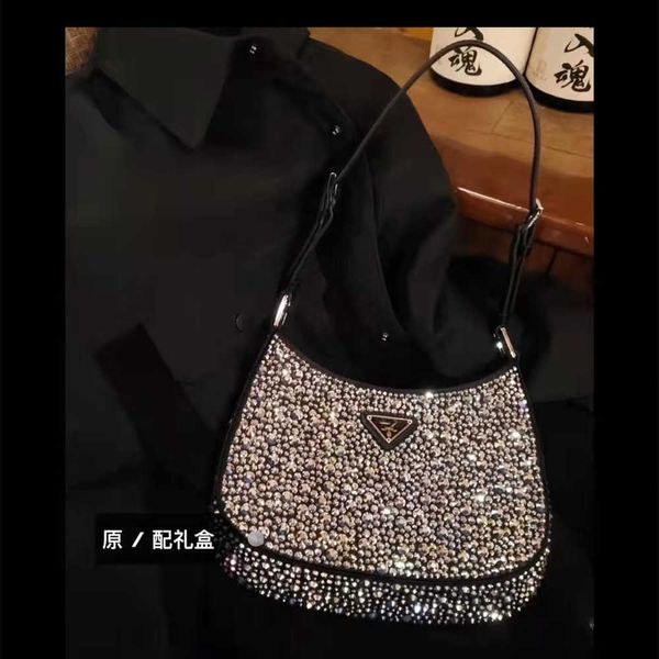 70% 2023 luxury new limited hobo handbag dinner cleo armpit full diamond shoulder baghigh quality
70% 2023 luxury new limited hobo handbag dinner cleo armpit full diamond shoulder baghigh quality