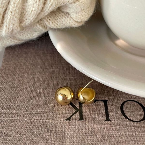 smooth stud earrings hemisphere 925 sterling silver post earring hand-made designer vintage luxury jewelry accessories gift for women, Golden;silver 
smooth stud earrings hemisphere 925 sterling silver post earring hand-made designer vintage luxury jewelry accessories gift for women, Golden;silver