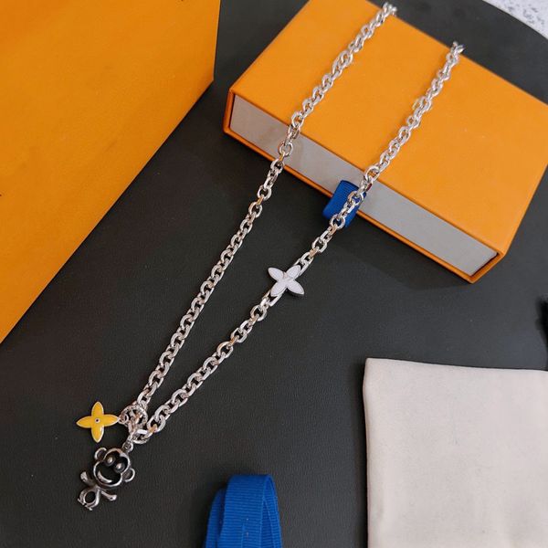 2023 luxury accessories fashion designer pendant necklace rock punk retro trend fashion must-have can be worn by men and women no box, Silver
2023 luxury accessories fashion designer pendant necklace rock punk retro trend fashion must-have can be worn by men and women no box, Silver