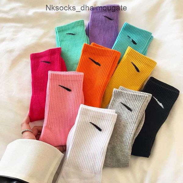 luxury men's fashion socks women's hook brand stockings designers candy colorful medium long women men couple's stocking brea, Black
luxury men's fashion socks women's hook brand stockings designers candy colorful medium long women men couple's stocking brea, Black