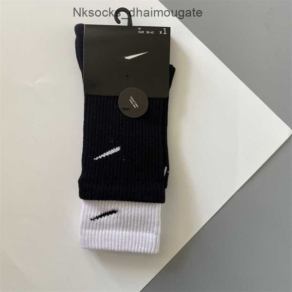 fashion men's luxury socks women's hook brand stockings designers fake two pairs splicing high tube women men sports yoga breathab, Black
fashion men's luxury socks women's hook brand stockings designers fake two pairs splicing high tube women men sports yoga breathab, Black