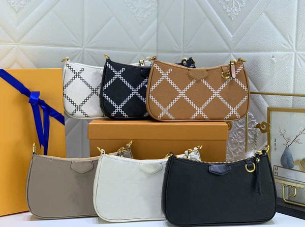 coin purses 2023 fashion mini bag chain crossbody short leather shoulder strap simple pouch shoulder strap luxury designer cross body bag, Red;black
coin purses 2023 fashion mini bag chain crossbody short leather shoulder strap simple pouch shoulder strap luxury designer cross body bag, Red;black