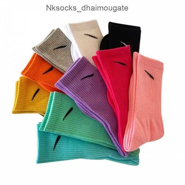 fashion luxury men's socks women's hook brand stockings designers candy colorful medium long women men couple's stocking brea, Black
fashion luxury men's socks women's hook brand stockings designers candy colorful medium long women men couple's stocking brea, Black
