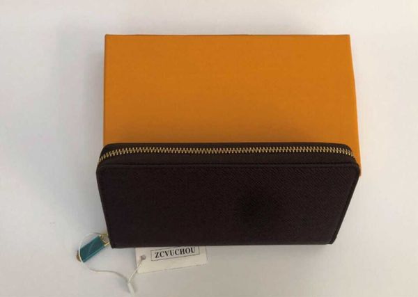 2023 luxury 60017 single pull wallet hand old flower black white lattice classichigh
2023 luxury 60017 single pull wallet hand old flower black white lattice classichigh