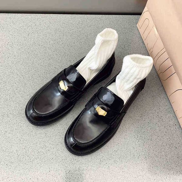 leather handmade gold coin lefse shoes female small leather shoes flat bottom black single shoes
leather handmade gold coin lefse shoes female small leather shoes flat bottom black single shoes