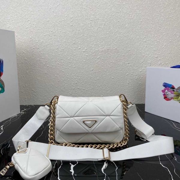 70% 2023 new shoulder bag spring and summer new women's ling lattice wide shoulder strap single shoulder messenger versatile cloud armp
70% 2023 new shoulder bag spring and summer new women's ling lattice wide shoulder strap single shoulder messenger versatile cloud armp