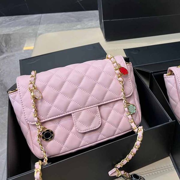 classic color gold coin flip handbag womens mini shoulder bag metal diagonal shoulder chain portable outdoor coin purse luxury designer card
classic color gold coin flip handbag womens mini shoulder bag metal diagonal shoulder chain portable outdoor coin purse luxury designer card