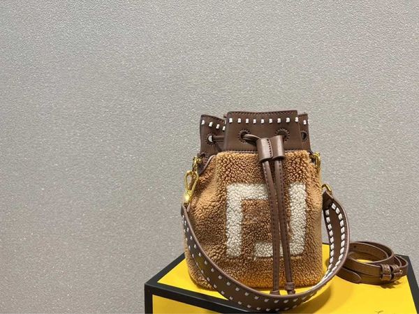 75%off fashion shoulder bags for shoulder woven bucket plush hand messenger bag women luxury crossbody handbags purses 2023
75%off fashion shoulder bags for shoulder woven bucket plush hand messenger bag women luxury crossbody handbags purses 2023