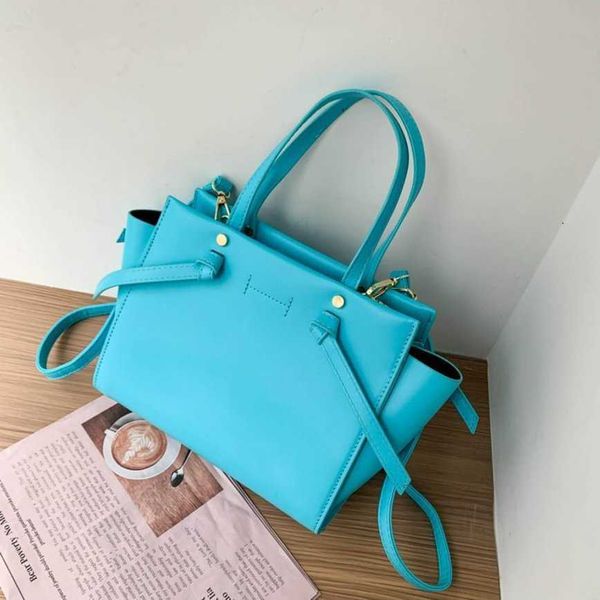 2023 new crossbody bags for women women's color versatile one-shoulder messenger large capacity tote bag designer purse handbags
2023 new crossbody bags for women women's color versatile one-shoulder messenger large capacity tote bag designer purse handbags