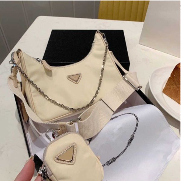 designer refinement body fashion cross triangle bags meenger bag solid color simple nylon tote chain bag shoulder luxury brand leisure walle
designer refinement body fashion cross triangle bags meenger bag solid color simple nylon tote chain bag shoulder luxury brand leisure walle